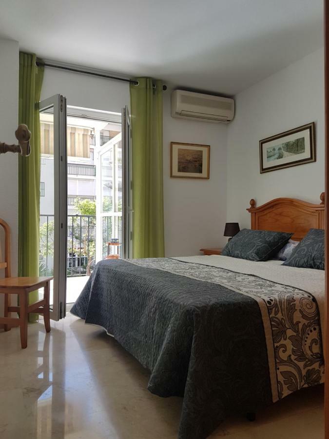 El Piso Otel Fuengirola Dış mekan fotoğraf